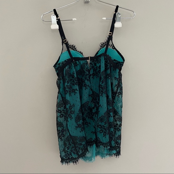 Victoria’s Secret Very Sexy spaghetti straps slip - Picture 2 of 7